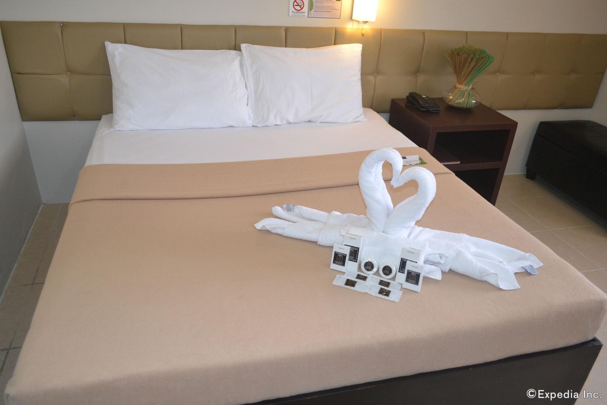 Columbus Plaza Hotel General Santos City Dış mekan fotoğraf
