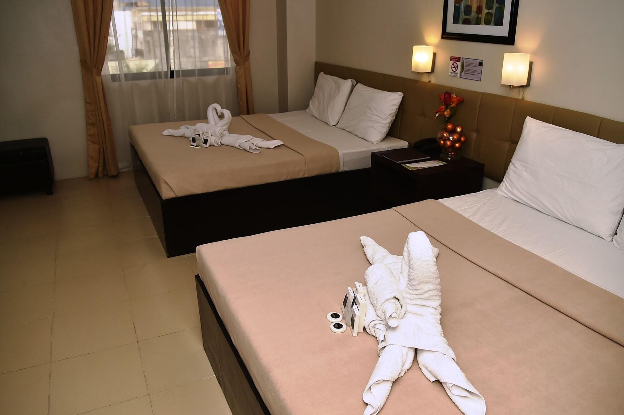 Columbus Plaza Hotel General Santos City Dış mekan fotoğraf