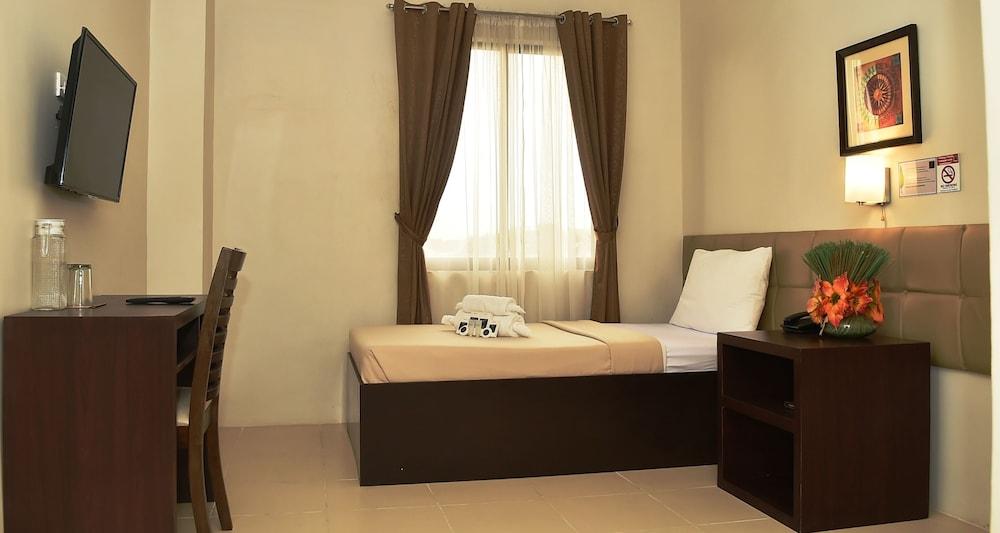 Columbus Plaza Hotel General Santos City Dış mekan fotoğraf