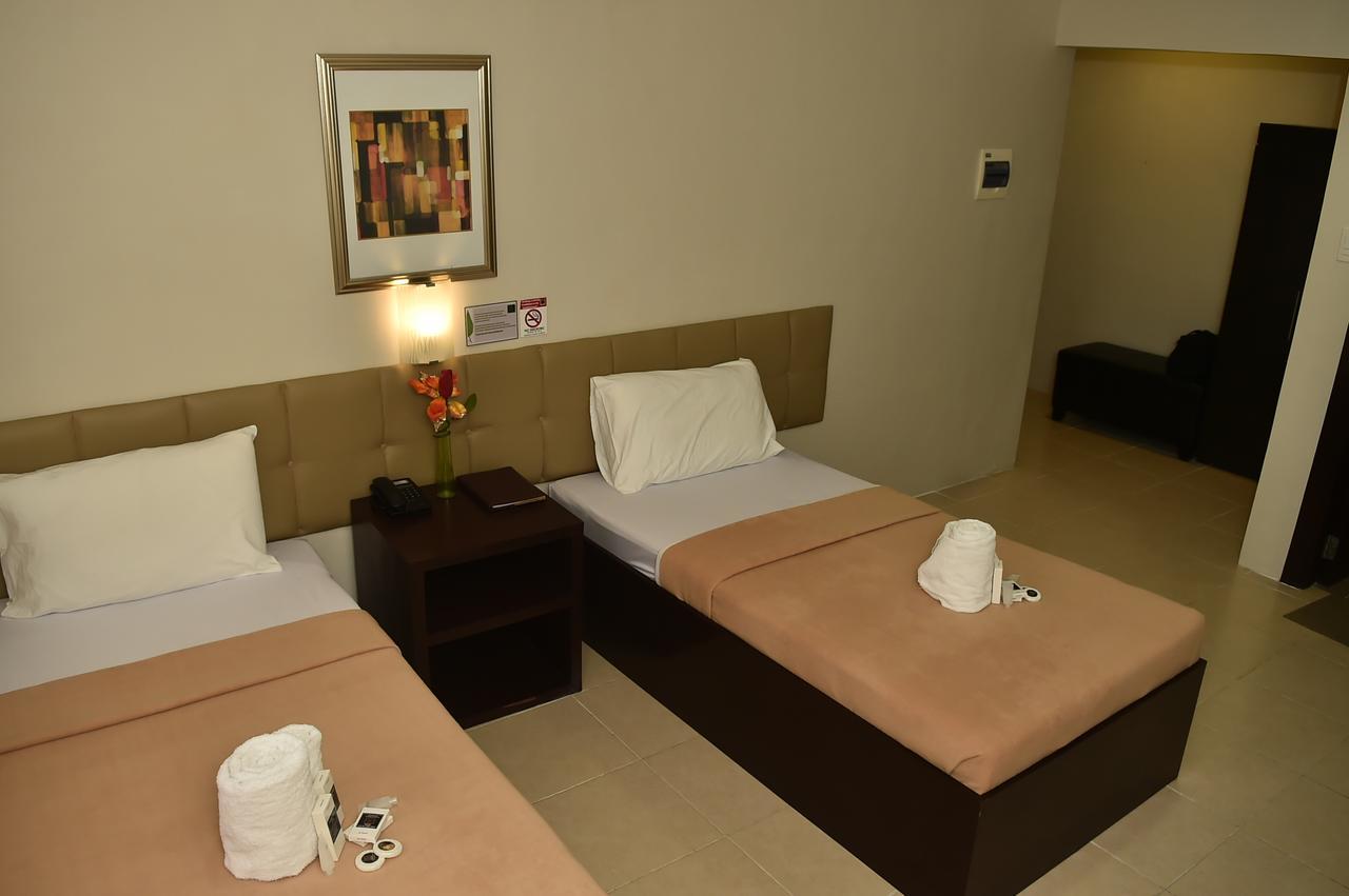 Columbus Plaza Hotel General Santos City Dış mekan fotoğraf