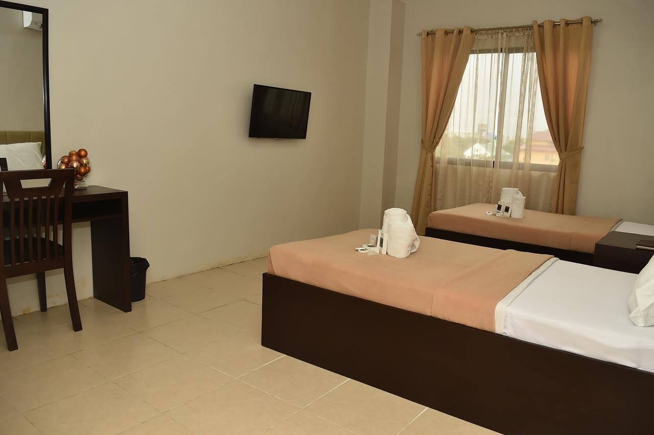 Columbus Plaza Hotel General Santos City Dış mekan fotoğraf