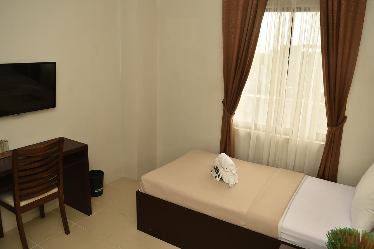 Columbus Plaza Hotel General Santos City Dış mekan fotoğraf
