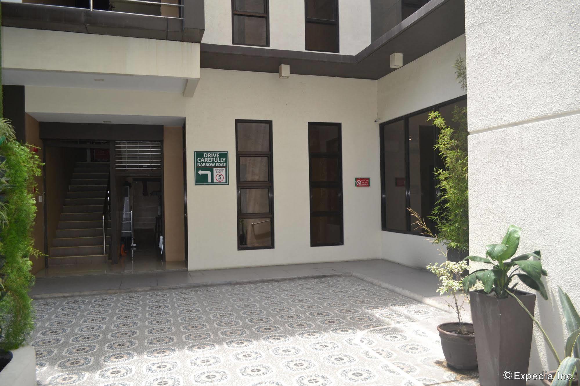 Columbus Plaza Hotel General Santos City Dış mekan fotoğraf